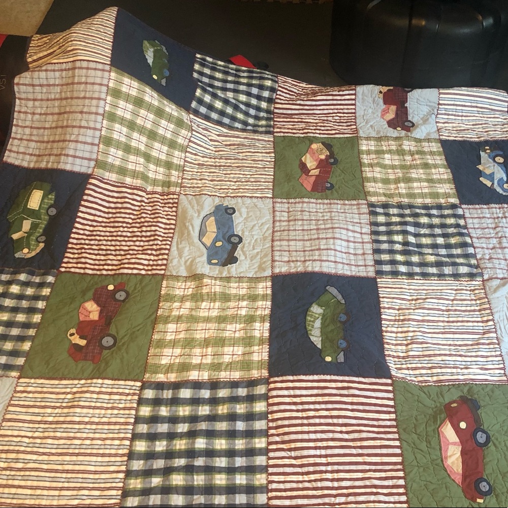 Pottery barn  kids twin quilt and sham.